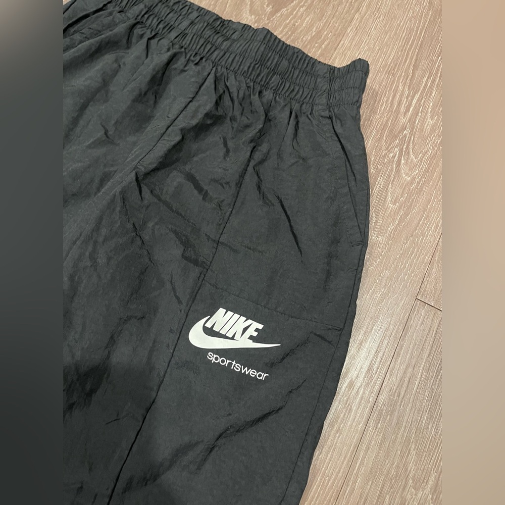 Nike Sportswear Heritage Big Kids (Girls) Woven Pants - Picture 3 of 9